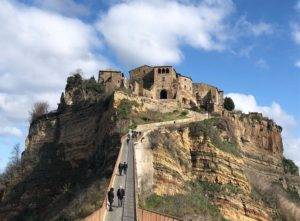 Civita day trip with expats living in rome