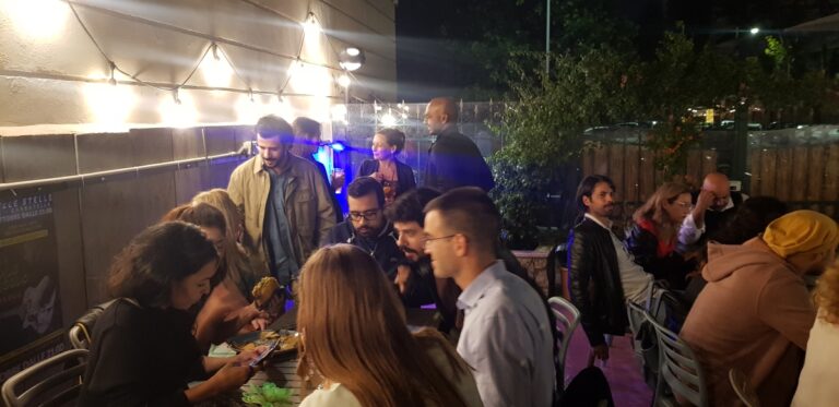 #RomeExpats Meetup: Welcome to Rome Aperitivo | Trastevere 2 Rome Expats Meet up figli delle stelle roma ostinese 3 768x373