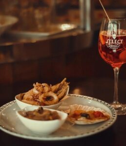The Aperitivo Culture in Italy 3 Aperitivo Culture in Italy - Venice Spritz