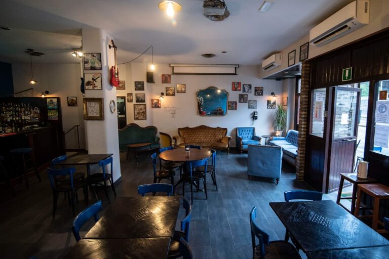 #RomeExpats Meetup: Language & Social Exchange | San Lorenzo 6 WhatsApp Image 2022 10 11 at 10.18.05 768x512