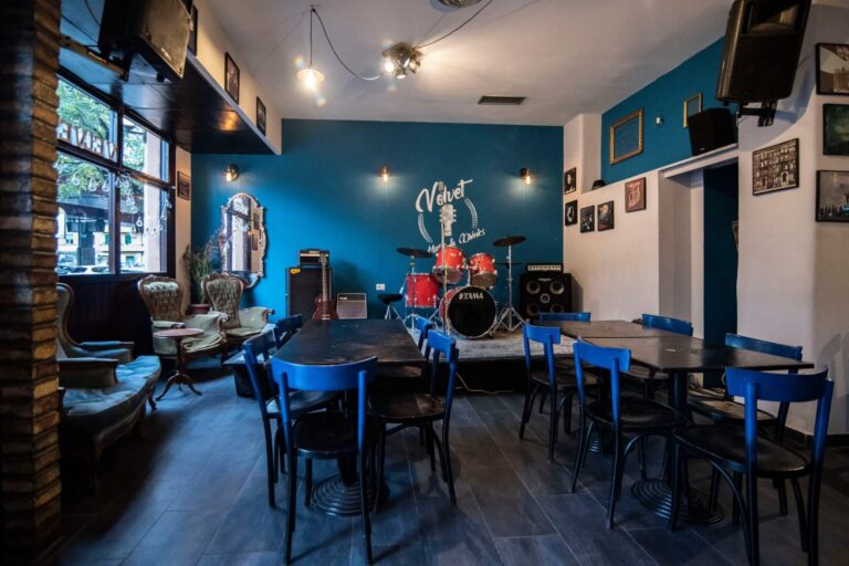 #RomeExpats Meetup: Language & Social Exchange | San Lorenzo 8 WhatsApp Image 2022 10 11 at 10.18.07 1 768x512