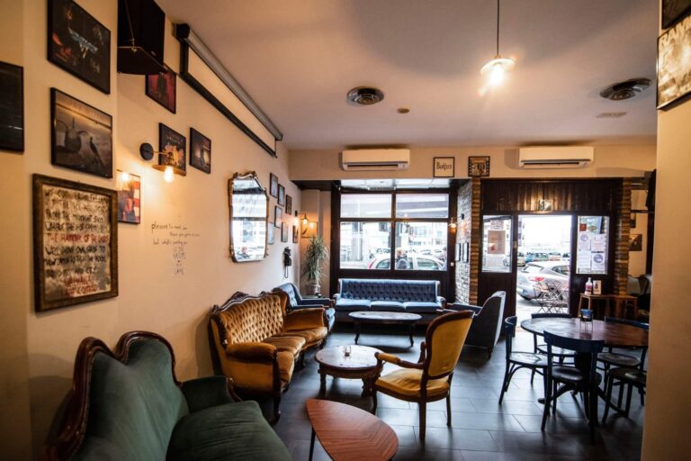 #RomeExpats Meetup: Language & Social Exchange | San Lorenzo 2 WhatsApp Image 2022 10 11 at 10.18.01 768x512