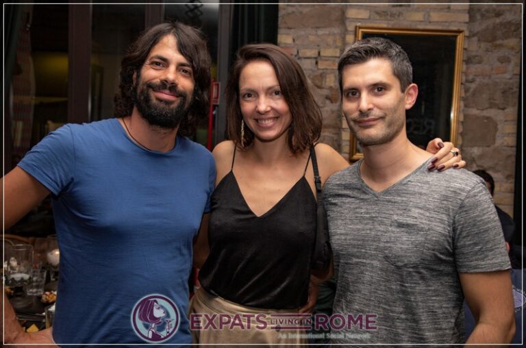 #RomeExpats Meetup: Welcome to Rome Aperitivo @Hard Rock Cafe 5 10 768x508