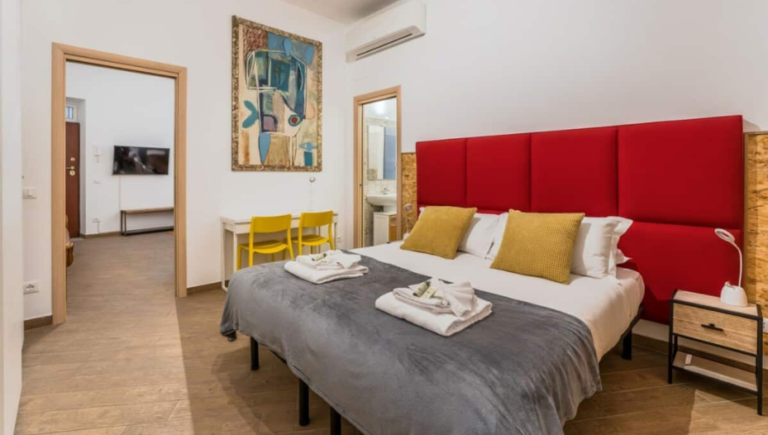 11 Rome Campo di Fiori 6 guests 3 bedrooms 2 bathrooms 1 st floor 100 sqm expats living in rome 768x435