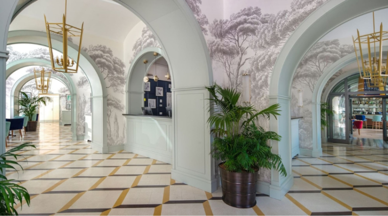 5 UNAHOTELS Trastevere Roma expats living in rome making friends in rome 2025 networking in rome mar 18 2025 Trastevere expatslivinginrome.com  768x429