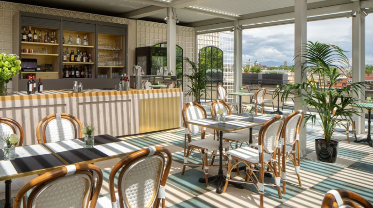 5 Rome Expats International social exchange Tuesday April 15 2025 Rooftop of UNAHOTELS Trastevere Roma 768x429