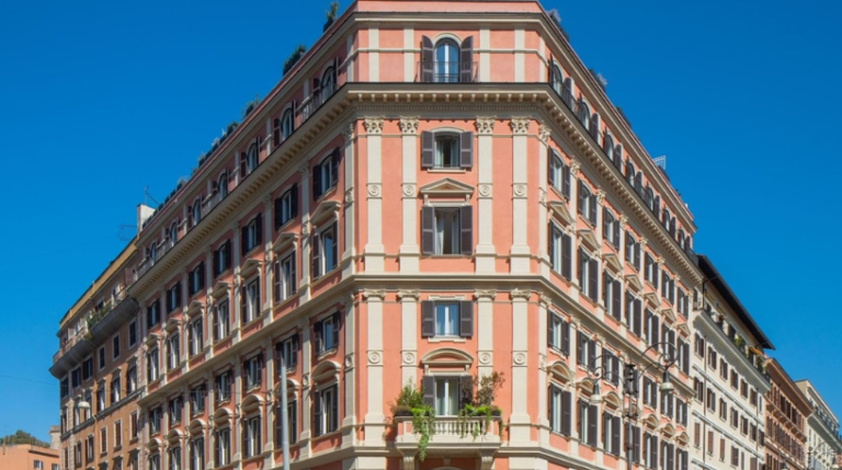 7 Rome Expats International social exchange Tuesday April 15 2025 Rooftop of UNAHOTELS Trastevere Roma 768x429